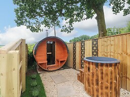 Roselea Luxury Pod Lodge