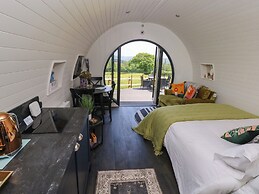 Roselea Luxury Pod Lodge