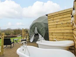 Meadow View - Bryn-mawr Retreat