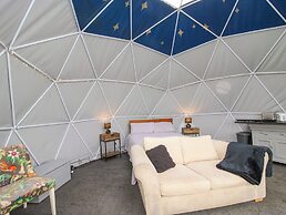 Meadow View - Bryn-mawr Retreat