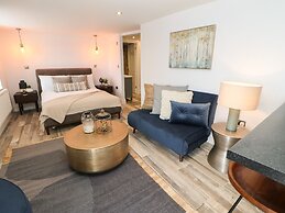 The Beach Apartment