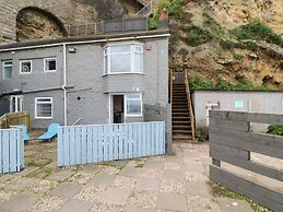 The Beach Apartment