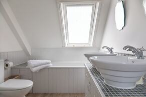 The Farmhouse at Broad Downs