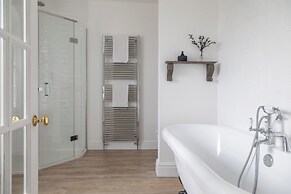 The Farmhouse at Broad Downs