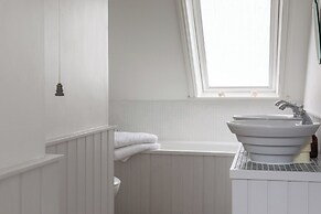 The Farmhouse at Broad Downs