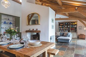 The Farmhouse at Broad Downs