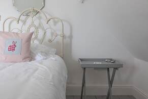 The Farmhouse at Broad Downs