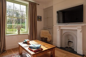 The Farmhouse at Broad Downs