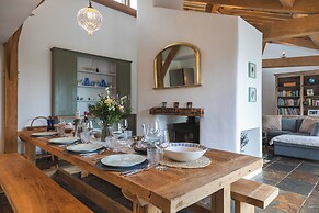 The Farmhouse at Broad Downs