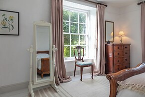 The Farmhouse at Broad Downs