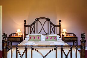 Cheviot Manor