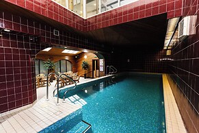 Cheviot Manor