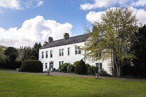 Cheviot Manor