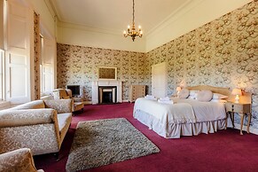 Cheviot Manor