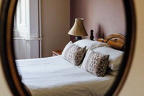 Cheviot Manor