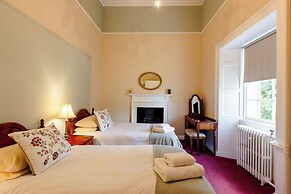 Cheviot Manor