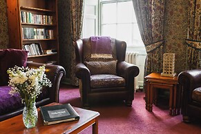 Cheviot Manor
