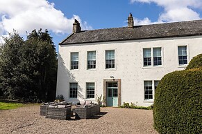 Cheviot Manor
