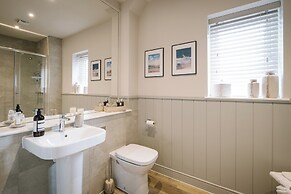 Calm Waters Luxury Beach House