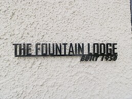 The Fountain Lodge