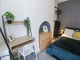 Bearwood Boutique Stay