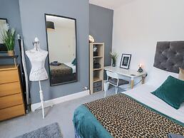 Bearwood Boutique Stay