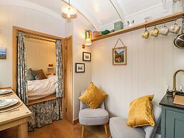 Evendine Hut @ Evendine Cottage