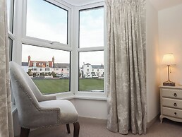 Sanctuary Cottage