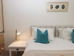 Sanctuary Cottage