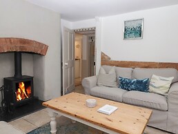 Sanctuary Cottage