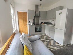 Flat 4 - Hengistdury