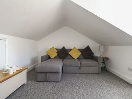 Flat 4 - Hengistdury