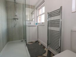 Flat 4 - Hengistdury