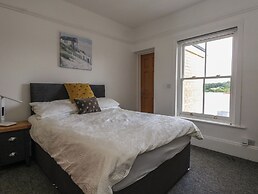 Flat 4 - Hengistdury