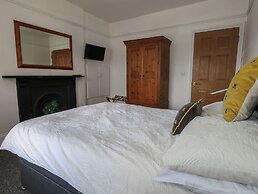 Flat 4 - Hengistdury