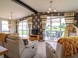 Owls Retreat, Lodge 11