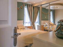 Owls Retreat, Lodge 11