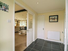 Owls Retreat, Lodge 11