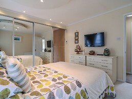 Owls Retreat, Lodge 11