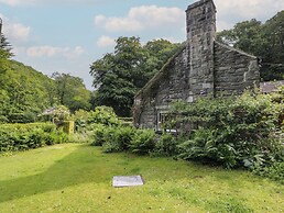 Glandwr Cottage