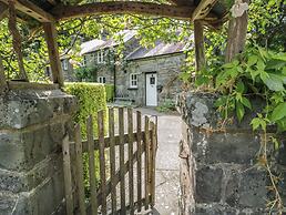 Glandwr Cottage
