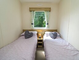 Caravan 6 at Blackmoor Farm