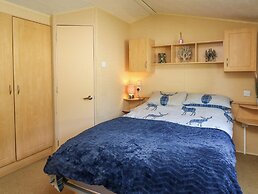 Caravan 2 at Blackmoor Farm