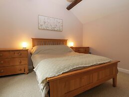 2 Loxter Villas