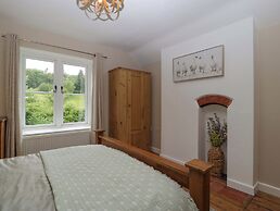 2 Loxter Villas