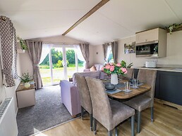 Woodpecker Lodge