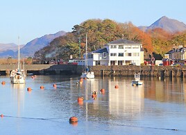 Glaslyn Harbour Views