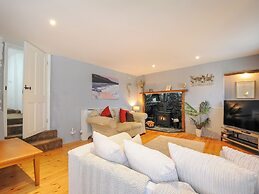 Stone's Throw Cottage