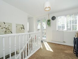 Stone's Throw Cottage