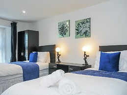 Stone's Throw Cottage